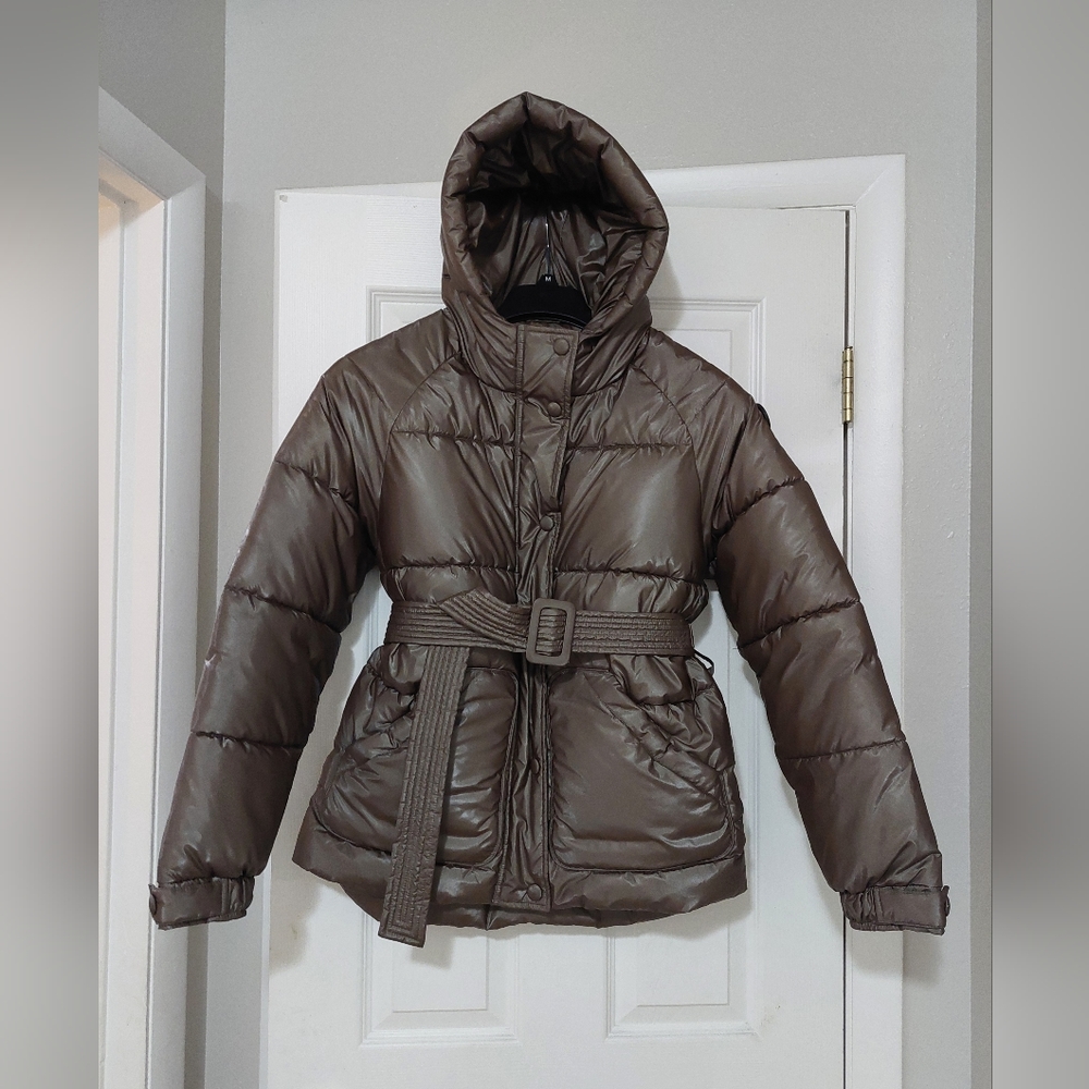 Noize Bonita Vegan Oversized Belted Puffer Coat in Mocha. Size Small.